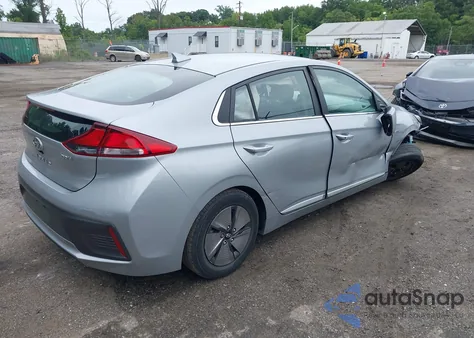 2020 Hyundai Ioniq Hybrid Se z USA, uszkodzony, nr VIN KMHC75LC2LU209745